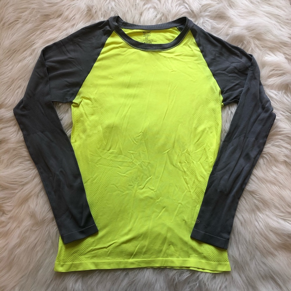 Champion Longsleeve Workout Tee